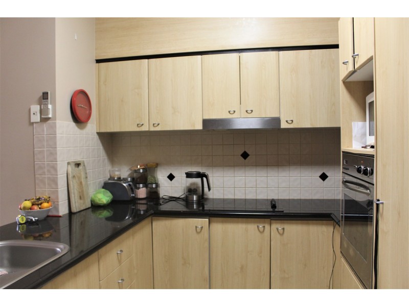 14/82 Limetree Parade, Runaway Bay QLD 4216
