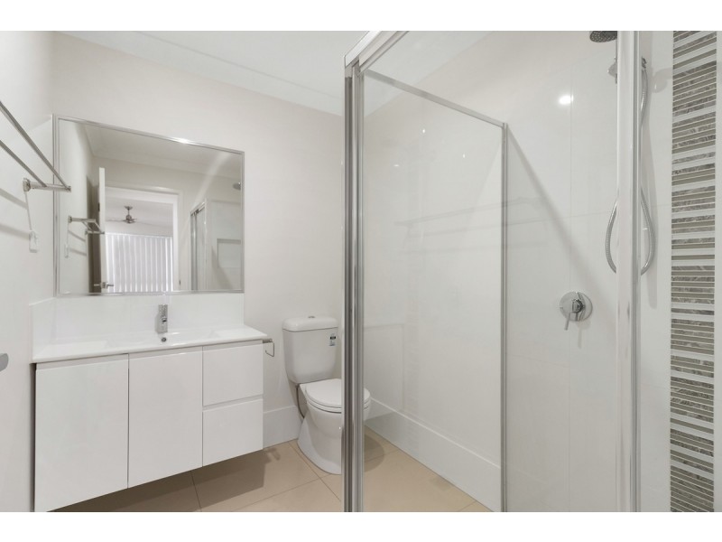 20 Jimmieson Avenue, Labrador QLD 4215