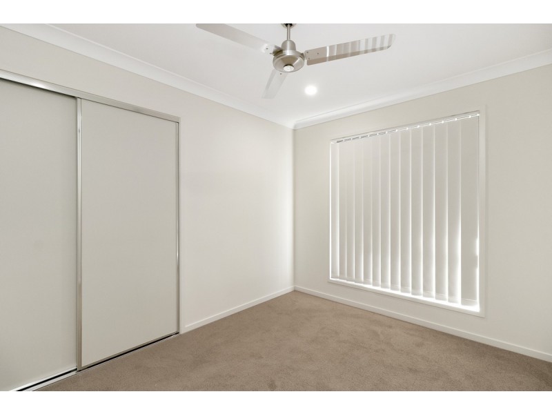 20 Jimmieson Avenue, Labrador QLD 4215