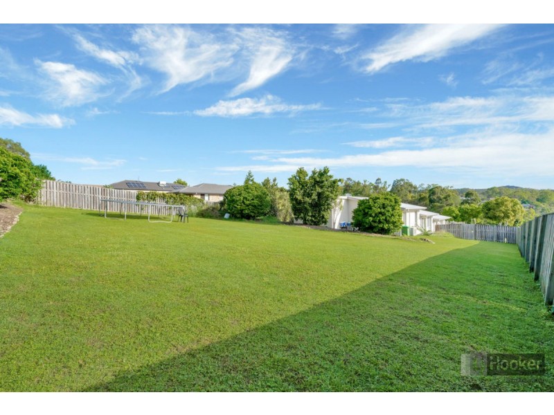 59 Harmsworth Road, Pacific Pines QLD 4211