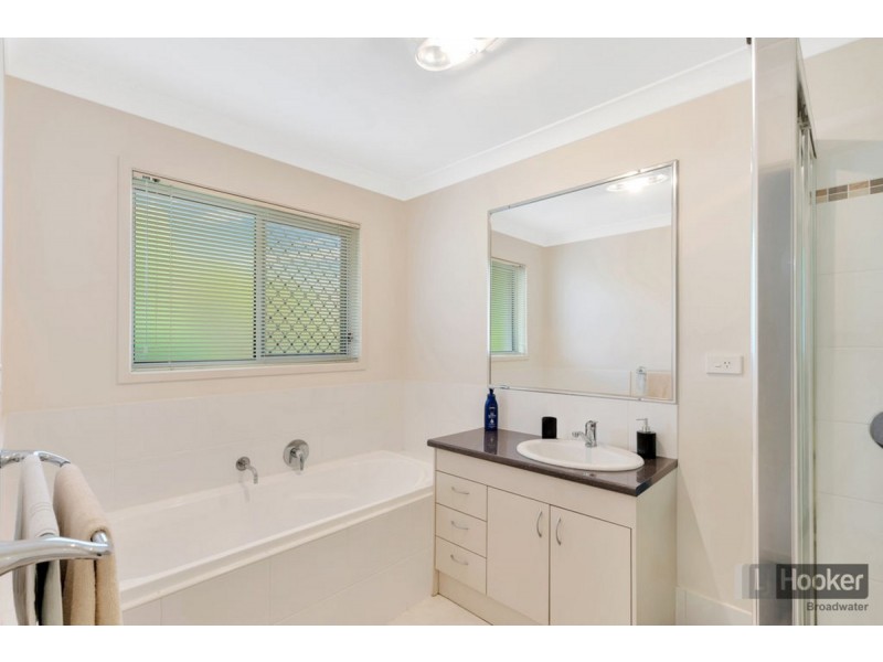 59 Harmsworth Road, Pacific Pines QLD 4211