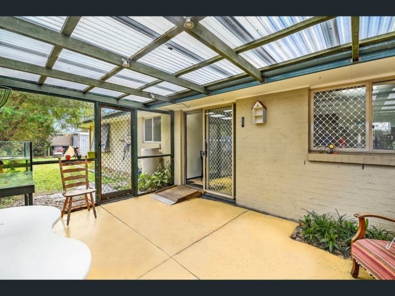 2/158 Kumbari Avenue, Labrador QLD 4215