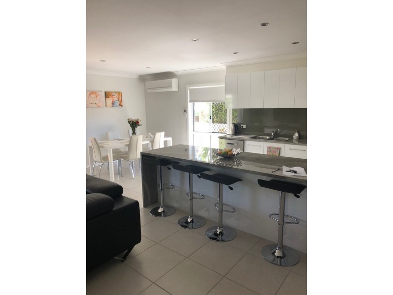 12 Helena Street, Biggera Waters QLD 4216