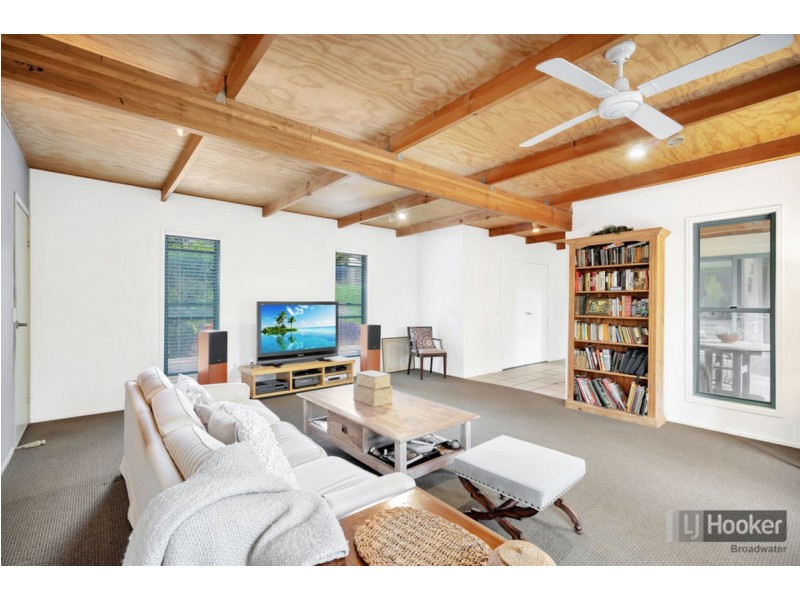 63 Tamworth Drive, Helensvale QLD 4212