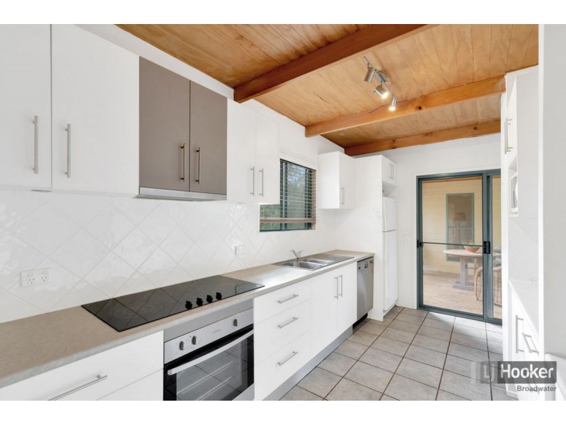 63 Tamworth Drive, Helensvale QLD 4212