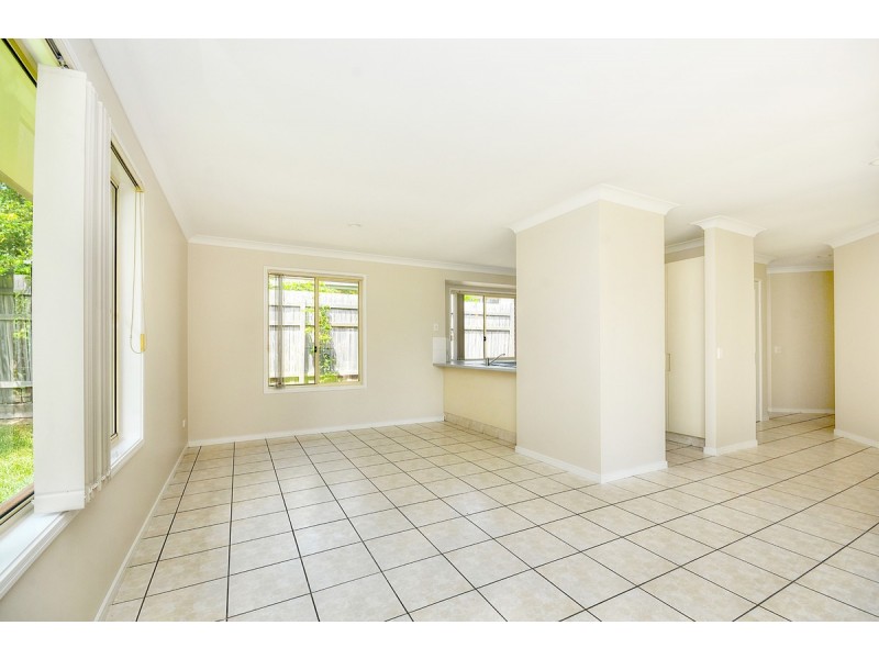 12 Forest Hills Court, Parkwood QLD 4214