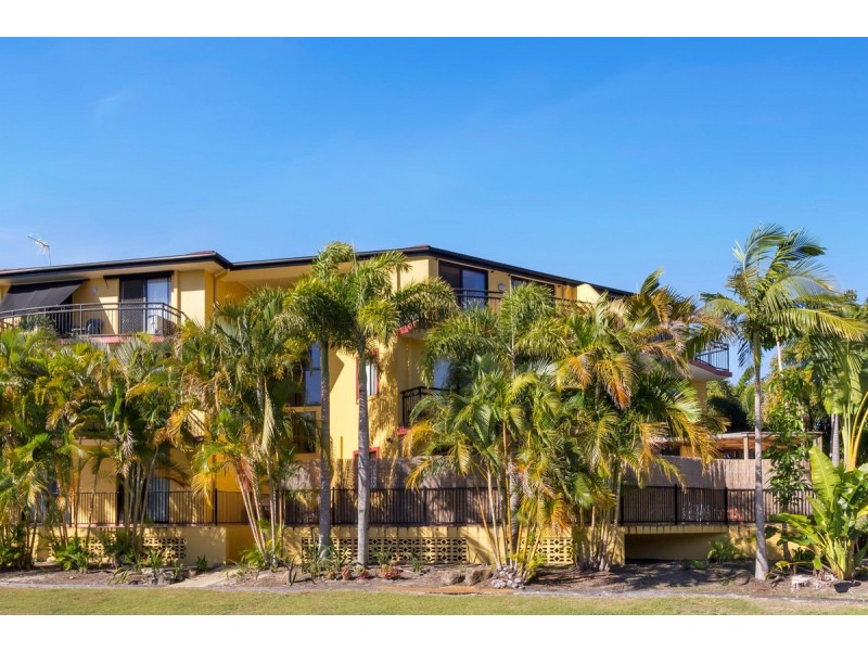 20/10-12 Bath Street, Labrador QLD 4215