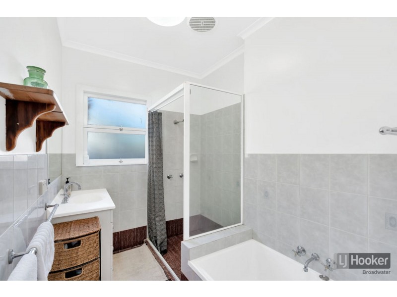 14 Kingsley Street, Labrador QLD 4215