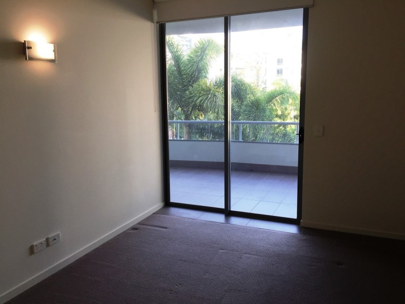 P11/28 Bayview Street, Runaway Bay QLD 4216