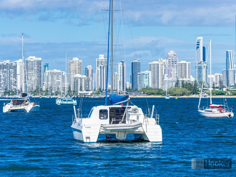 8/274 Marine Parade, Labrador QLD 4215