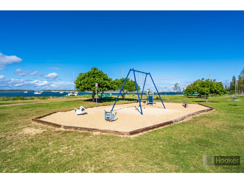 11/548 Marine Parade, Biggera Waters QLD 4216