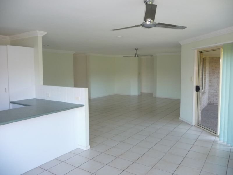 13 Stromlo Court, Pacific Pines QLD 4211