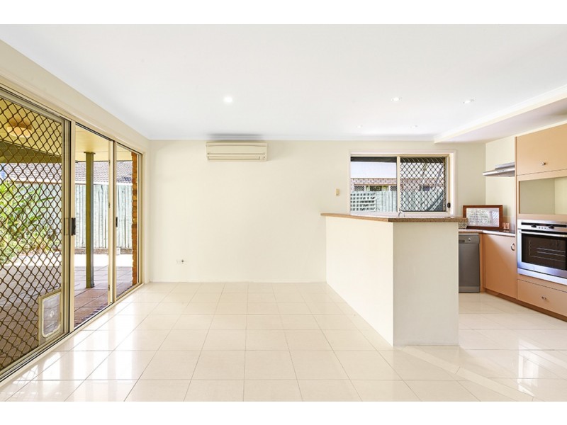3/154 Central Street, Labrador QLD 4215