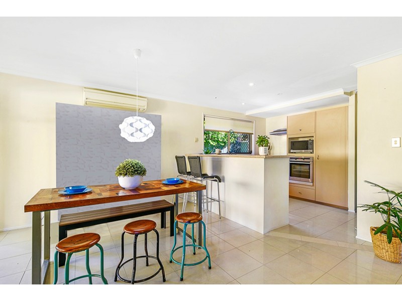 3/154 Central Street, Labrador QLD 4215