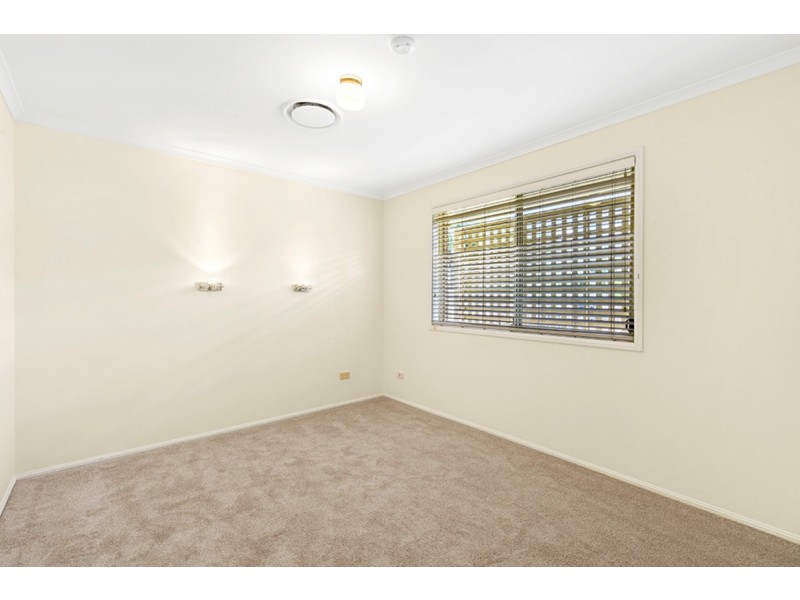 3/154 Central Street, Labrador QLD 4215