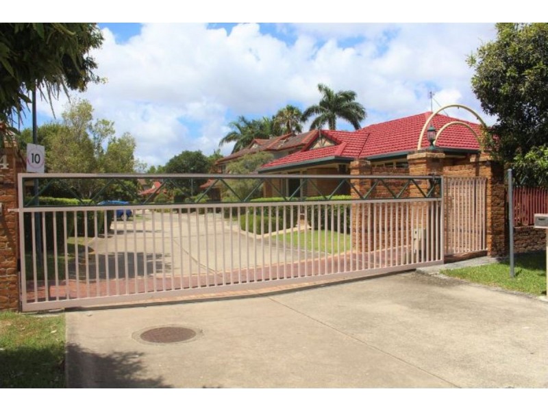 3/154 Central Street, Labrador QLD 4215