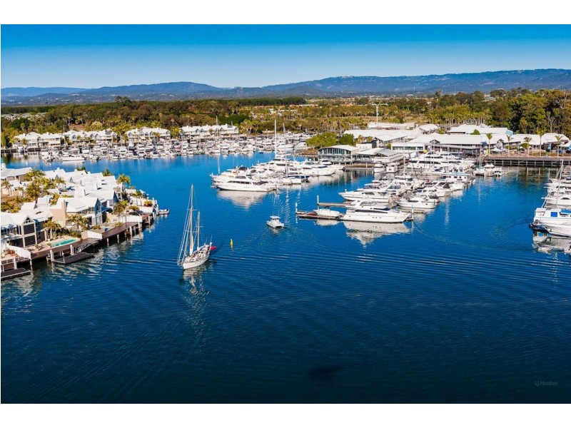 1 Masthead Way, Sanctuary Cove QLD 4212