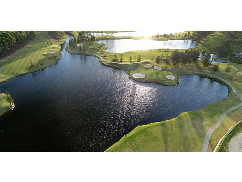 1 Masthead Way, Sanctuary Cove QLD 4212