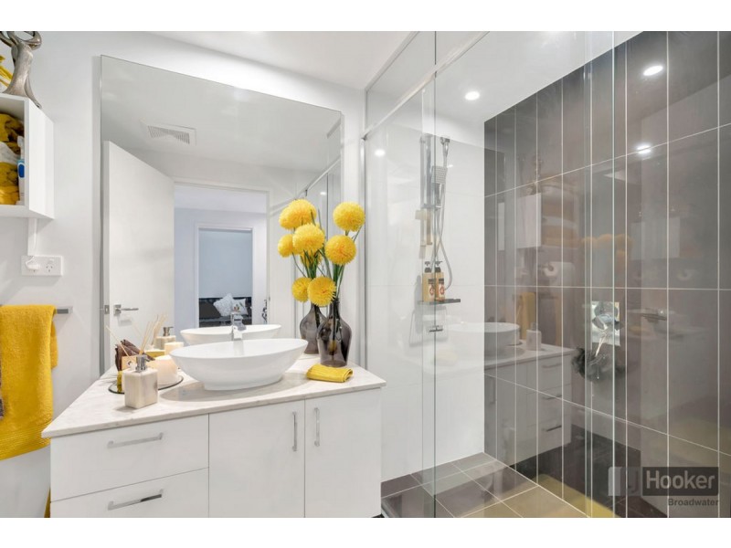 2803/5 Harbour Side Court, Biggera Waters QLD 4216