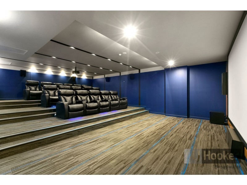 2803/5 Harbour Side Court, Biggera Waters QLD 4216