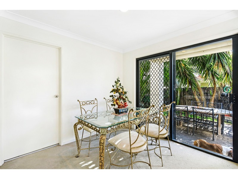 1003/2 Gentian Drive, Arundel QLD 4214