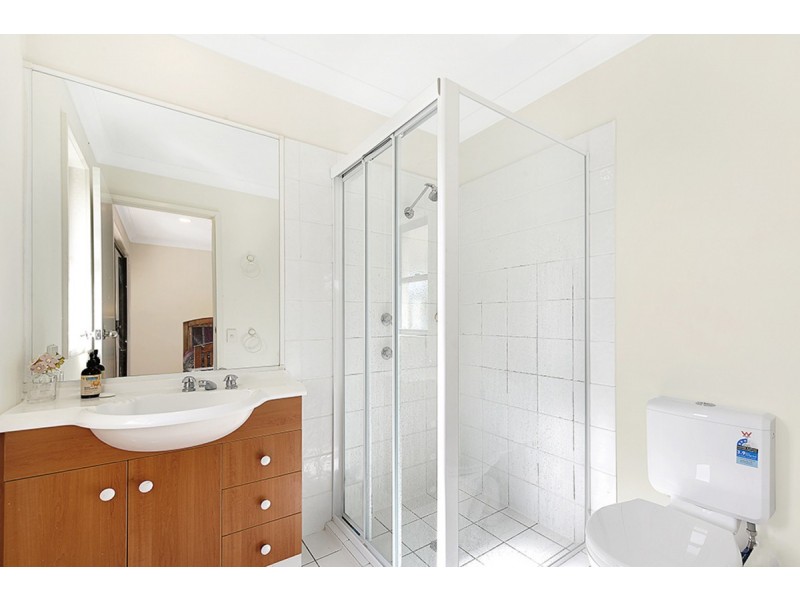 1003/2 Gentian Drive, Arundel QLD 4214