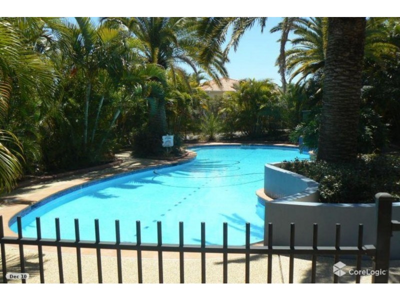 1003/2 Gentian Drive, Arundel QLD 4214