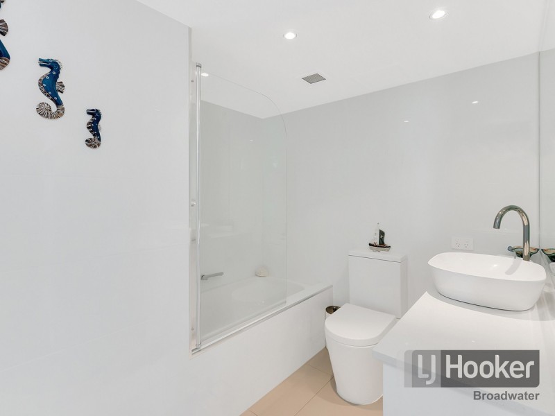 19/316-318 Marine Parade, Labrador QLD 4215