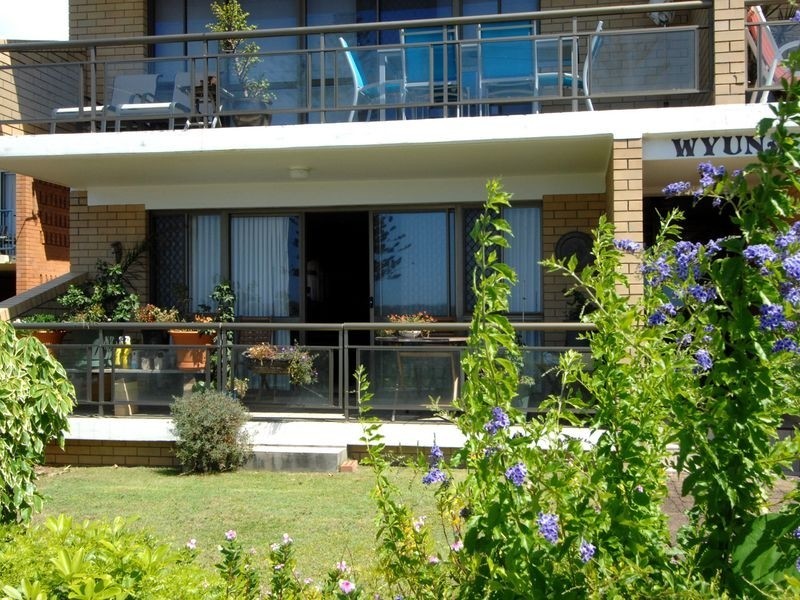 1/458 Marine Parade, Biggera Waters QLD 4216