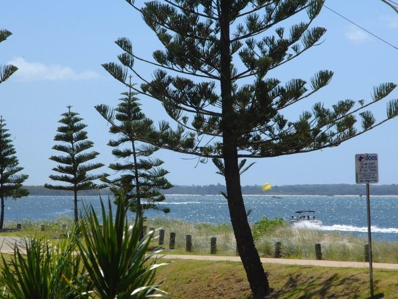 1/458 Marine Parade, Biggera Waters QLD 4216
