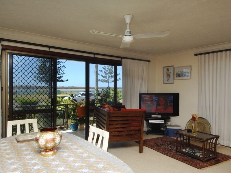 1/458 Marine Parade, Biggera Waters QLD 4216