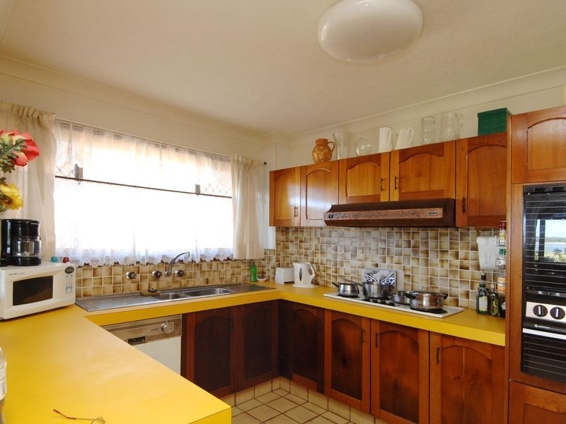1/458 Marine Parade, Biggera Waters QLD 4216
