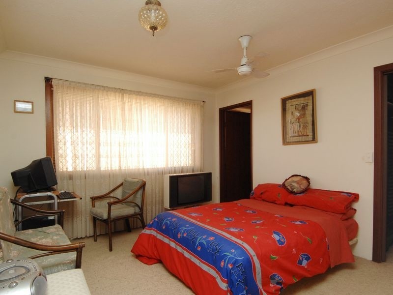 1/458 Marine Parade, Biggera Waters QLD 4216