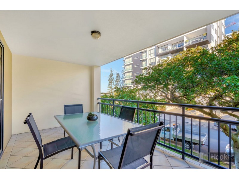 222/392 Marine Parade, Labrador QLD 4215