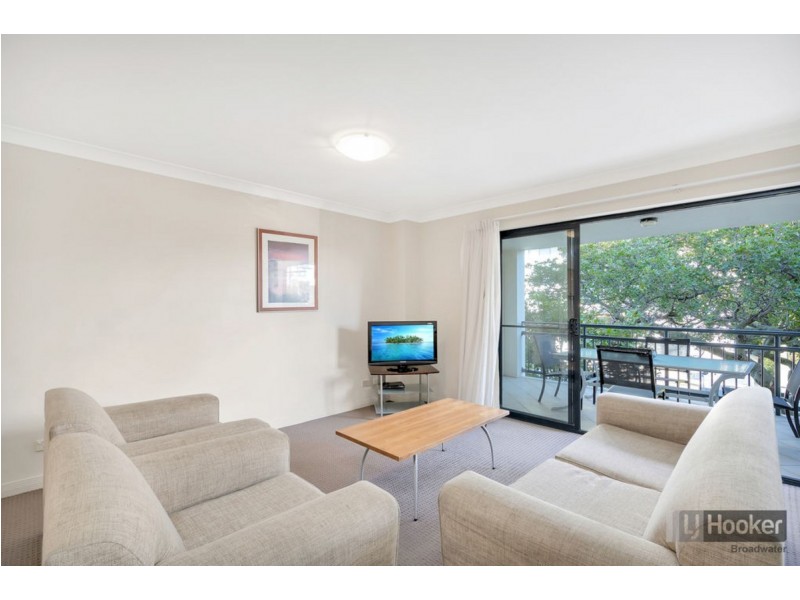 222/392 Marine Parade, Labrador QLD 4215