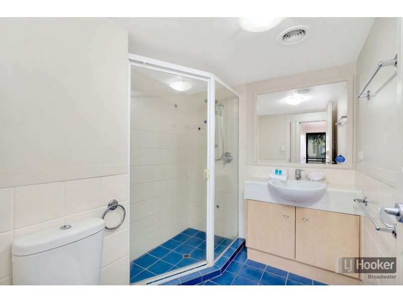 222/392 Marine Parade, Labrador QLD 4215