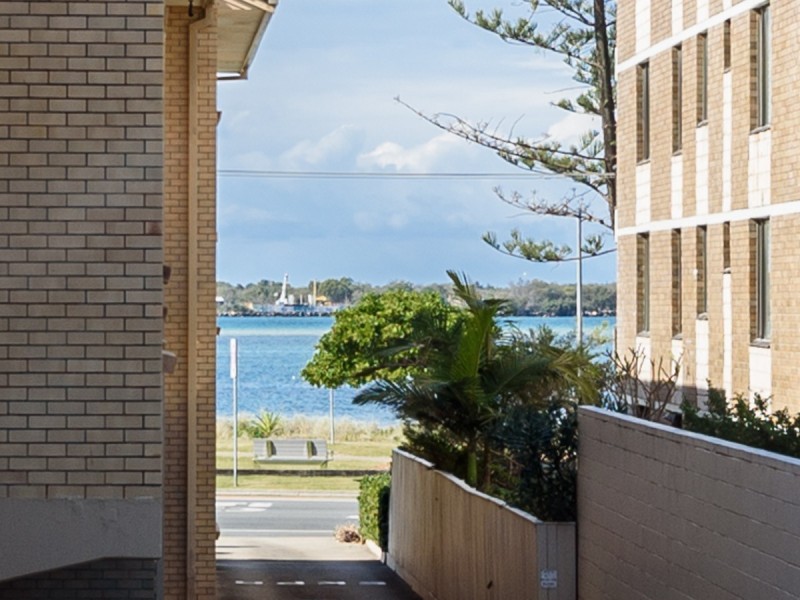 3/6 Vernia Street, Biggera Waters QLD 4216