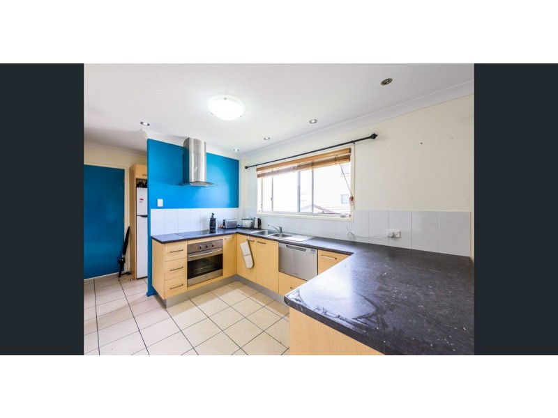 3/6 Vernia Street, Biggera Waters QLD 4216