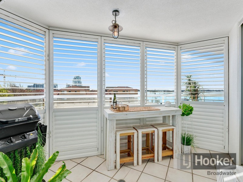 12/242-244 Marine Parade, Labrador QLD 4215