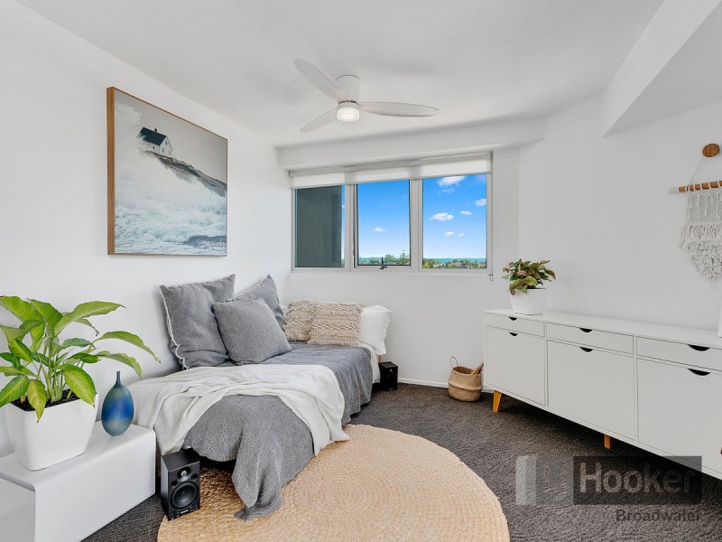 12/242-244 Marine Parade, Labrador QLD 4215