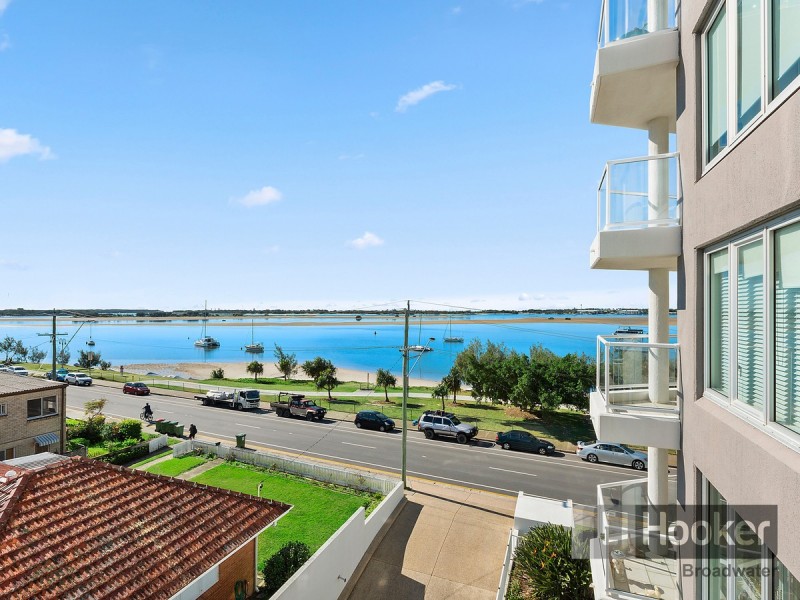 12/242-244 Marine Parade, Labrador QLD 4215