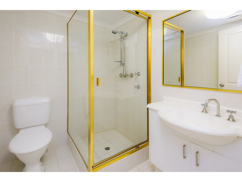 2E/510 Marine Parade, Biggera Waters QLD 4216