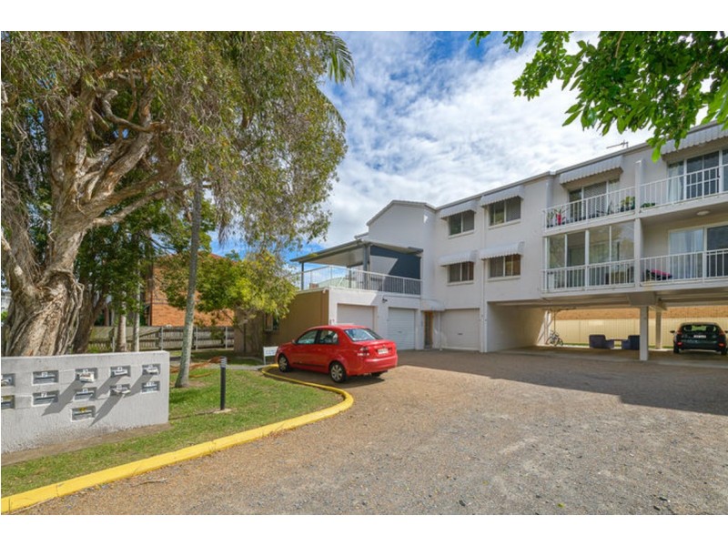 3/5 Brett Avenue, Labrador QLD 4215