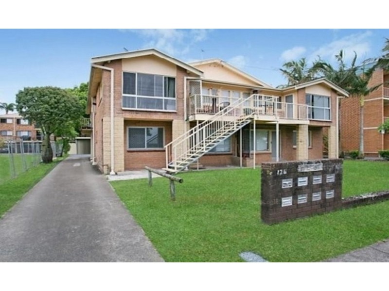 2/126 Marine Parade, Southport QLD 4215
