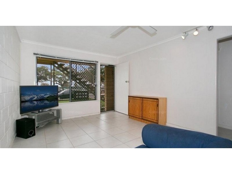 2/126 Marine Parade, Southport QLD 4215