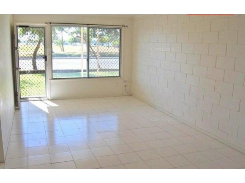 2/126 Marine Parade, Southport QLD 4215