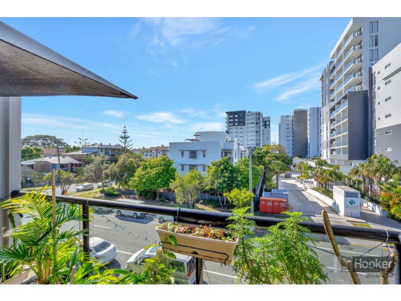 17/24-26 Parker Street, Labrador QLD 4215