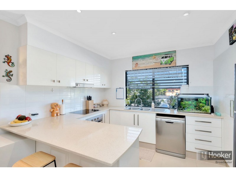 17/24-26 Parker Street, Labrador QLD 4215