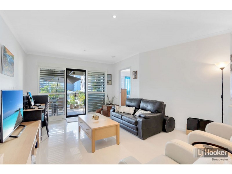 17/24-26 Parker Street, Labrador QLD 4215