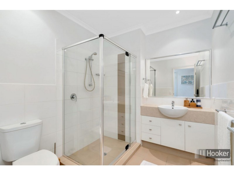 17/24-26 Parker Street, Labrador QLD 4215